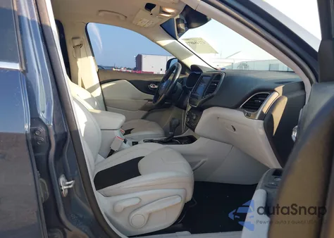 2021 Jeep Cherokee Latitude Plus Fwd z USA, uszkodzony, nr VIN 1C4PJLLB6MD145598